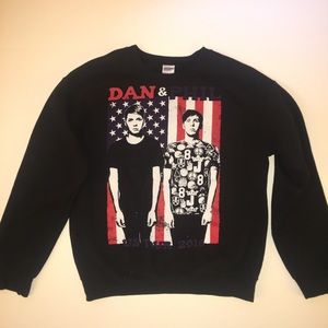 Dan & Phil 2016 US Tour Sweater